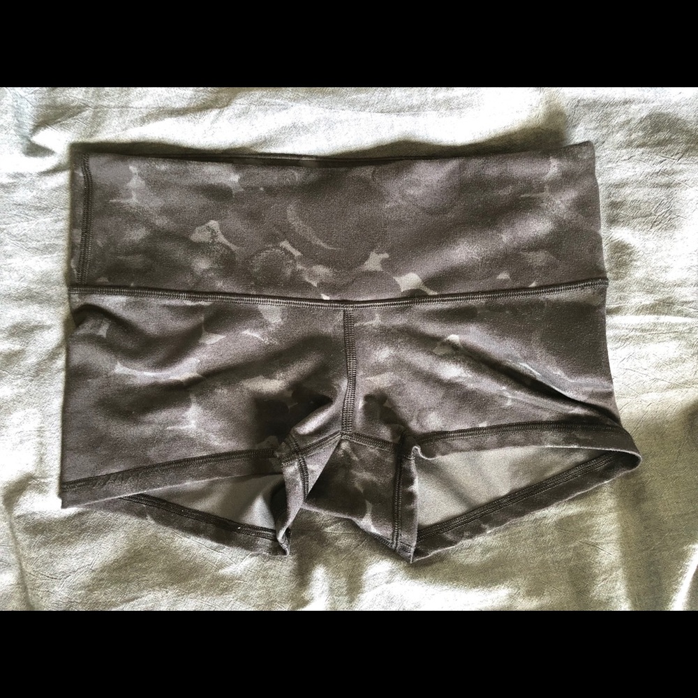 Lululemon Black and Grey Shorts